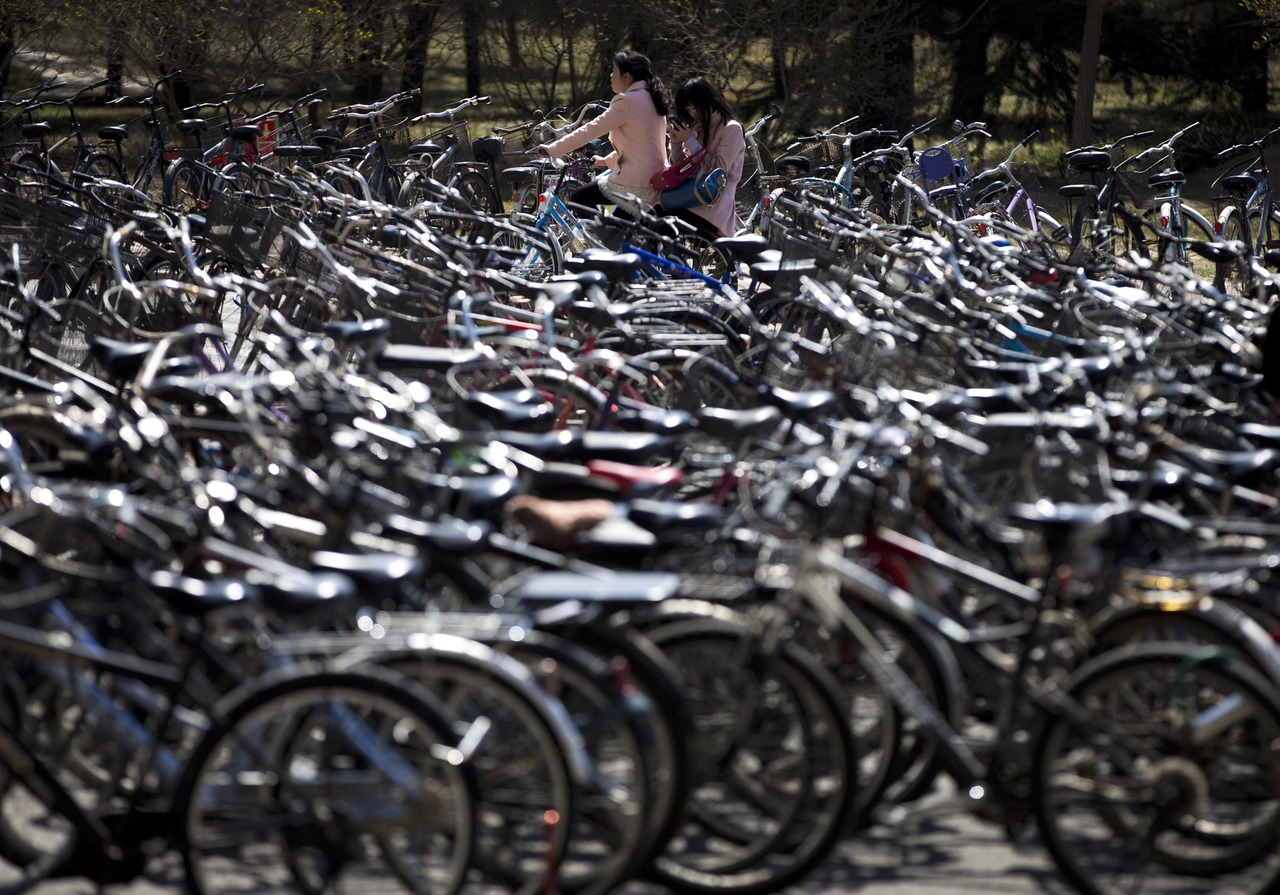 Tsinghua Bike graveyard